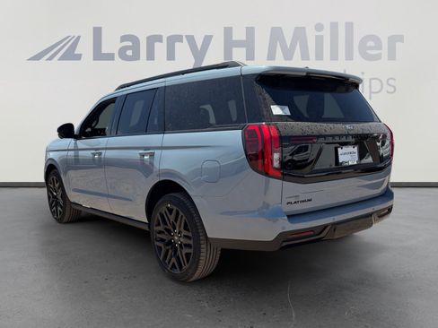 New 2026 Ford Expedition Platinum w/ Stealth Performance Package AWD/4WD image 3