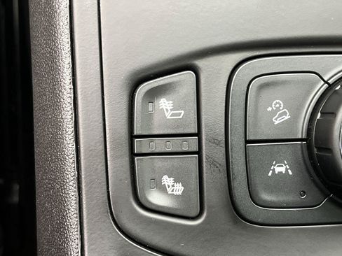 Certified 2023 GMC Terrain SLT w/ Elevation Edition AWD/4WD image 22