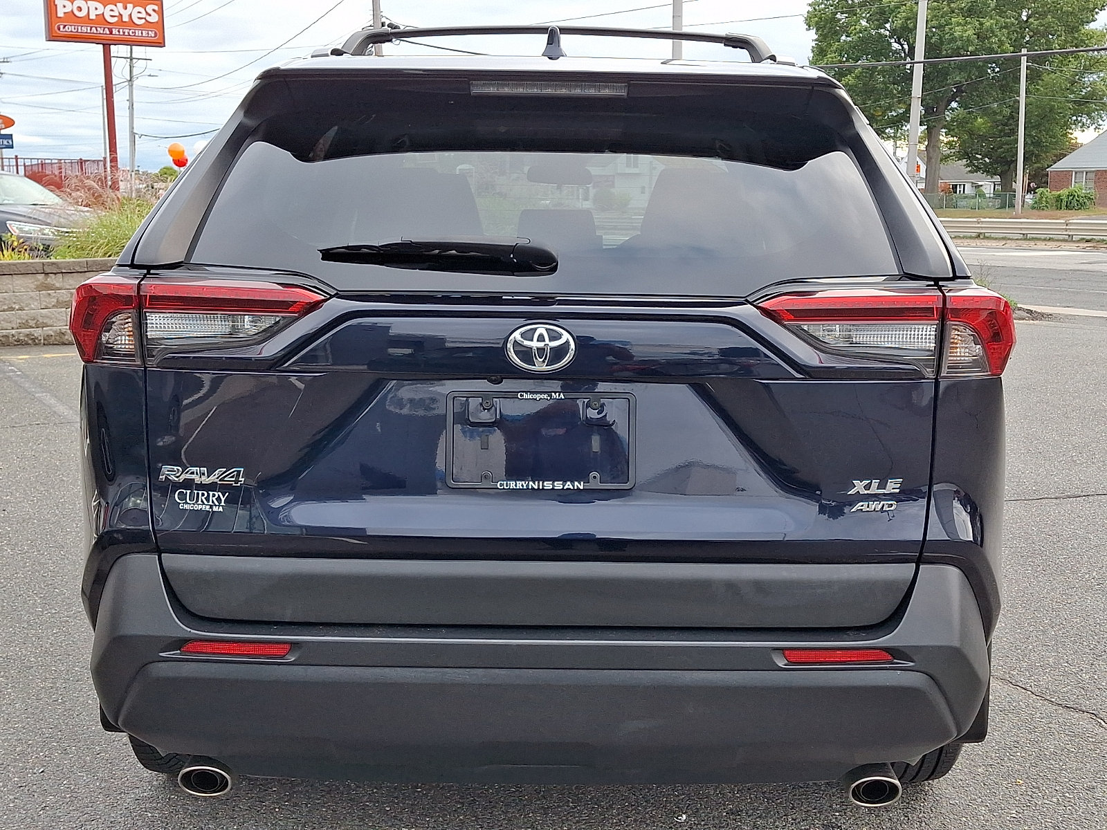 Used 2022 Toyota RAV4 XLE w/ Convenience Package AWD/4WD image 6