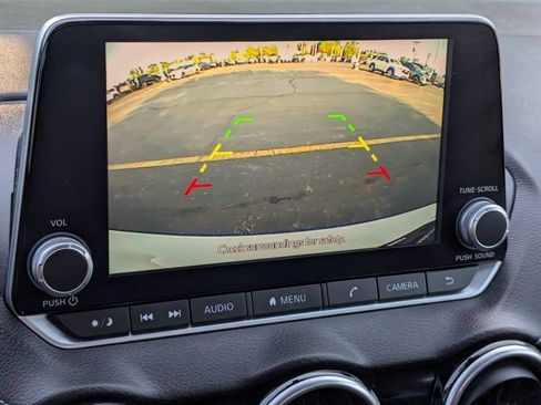 Used 2022 Nissan Sentra SV FWD image 19