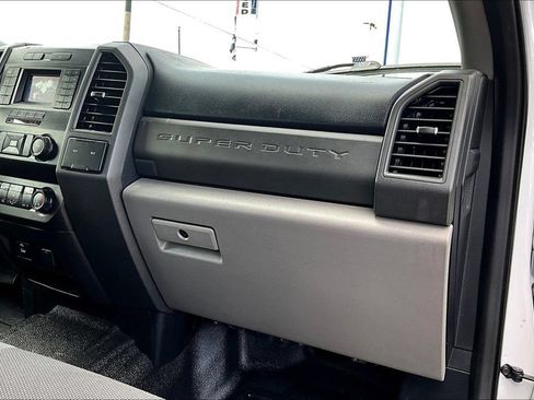Used 2021 Ford F250 XL w/ Power Equipment Group AWD/4WD image 16