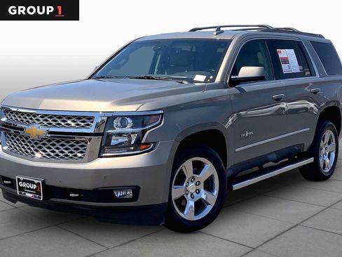 Used 2018 Chevrolet Tahoe LT RWD image 1