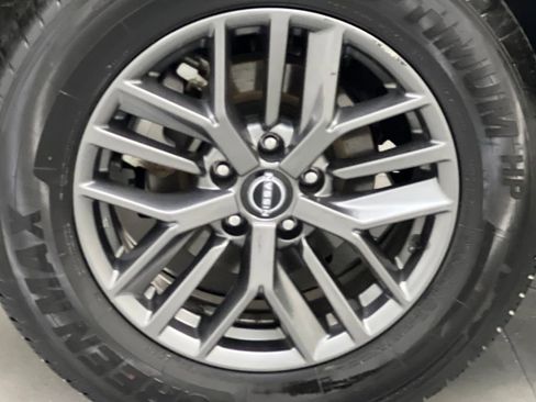 Used 2024 Nissan Rogue S FWD image 60