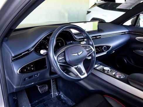 Used 2023 Genesis GV70 2.5T Sport Prestige w/ Sport Prestige Package image 17