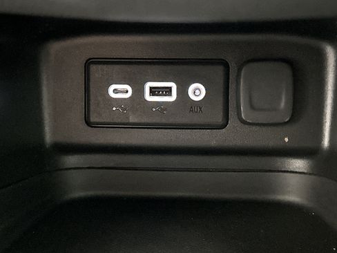 Used 2023 Chevrolet Equinox LT w/ LPO, Floor Liner Package AWD/4WD image 42