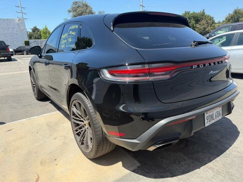 Used 2023 Porsche Macan AWD/4WD image 3