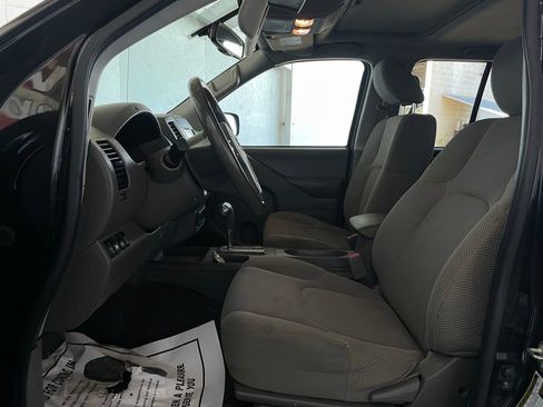 Used 2019 Nissan Frontier SV w/ Value Truck Package image 10