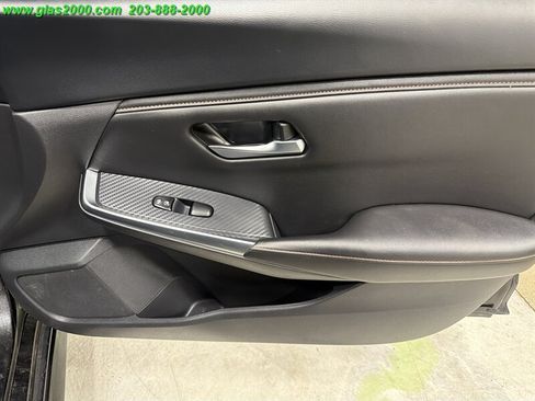 Used 2023 Nissan Sentra SR FWD image 23