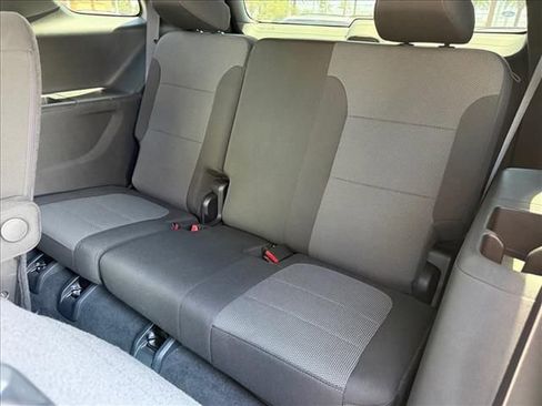 Used 2023 Chevrolet Traverse LT FWD image 10