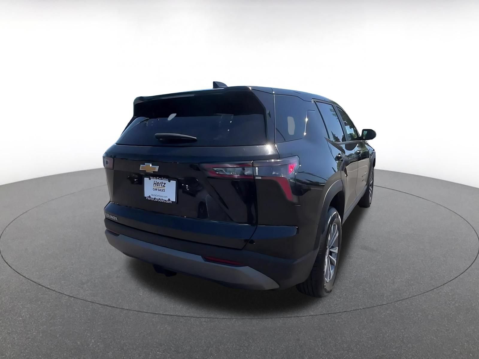 Used 2025 Chevrolet Equinox LT FWD image 14