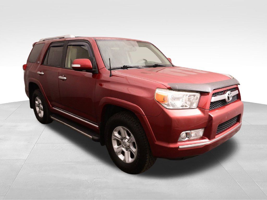 Used 2013 Toyota 4Runner SR5 w/ Convenience Pkg AWD/4WD image 3