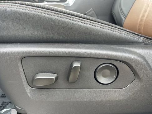 Certified 2025 Chevrolet Silverado 2500 High Country w/ Technology Package image 12