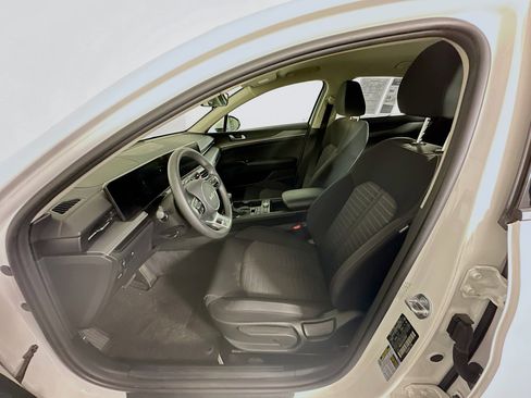 Used 2025 Kia K5 LXS image 13