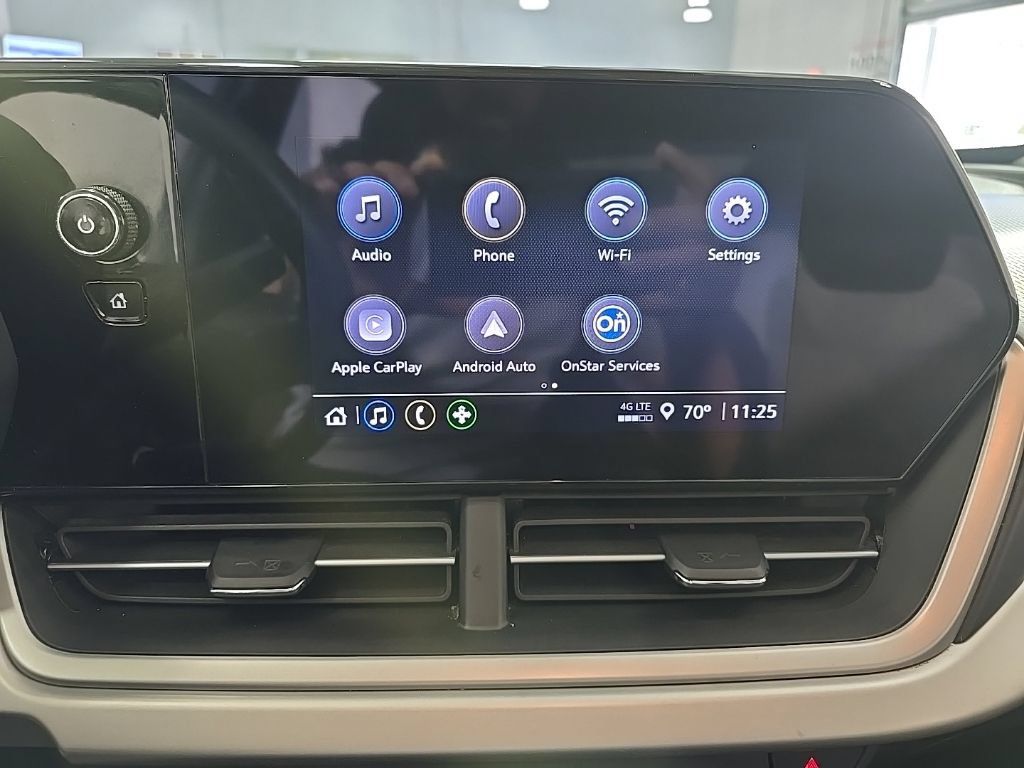 Used 2024 Chevrolet Trax LS FWD image 21