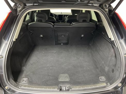Used 2023 Volvo XC60 B5 Plus AWD/4WD image 26