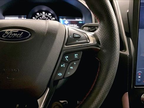 Used 2024 Ford Edge ST-Line image 19