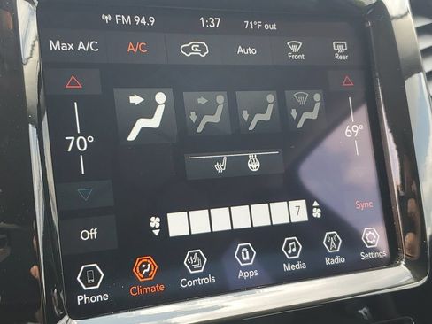 Used 2020 Jeep Cherokee Limited AWD/4WD image 13