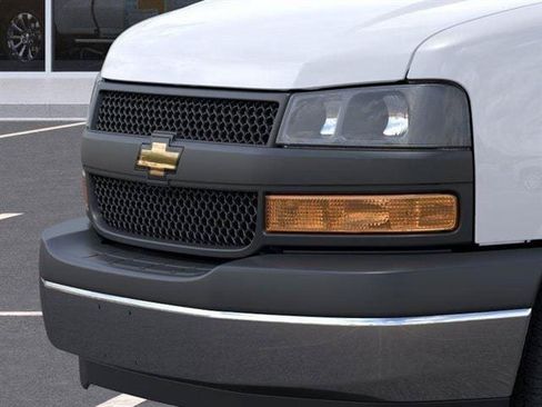 New 2025 Chevrolet Express 2500 w/ Driver Convenience Package RWD image 13