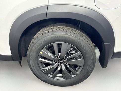 New 2026 Nissan Pathfinder SV AWD/4WD image 9