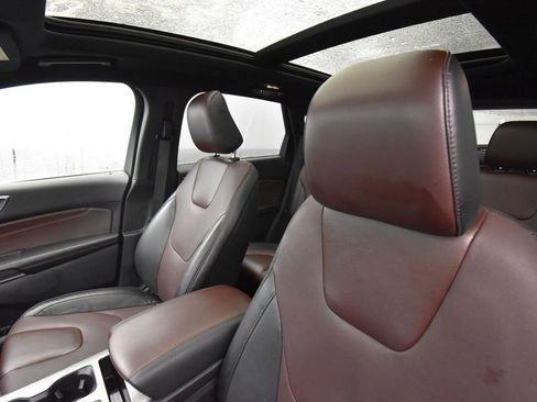 Used 2021 Ford Edge Titanium w/ Equipment Group 301A image 14