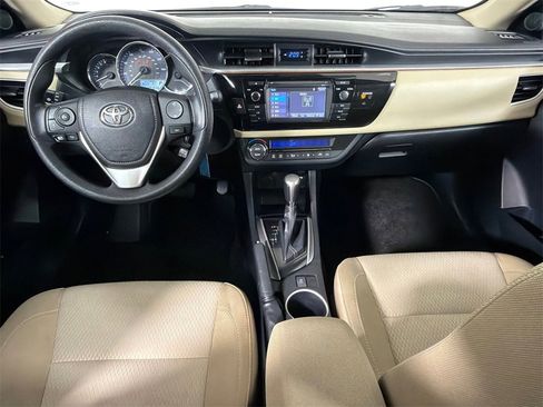 Used 2016 Toyota Corolla LE image 18