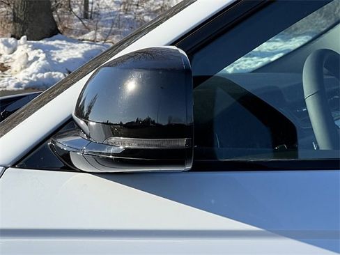 New 2025 Jeep Grand Cherokee Altitude image 37