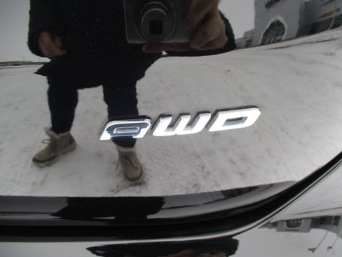 Used 2024 Ford Edge Titanium image 6