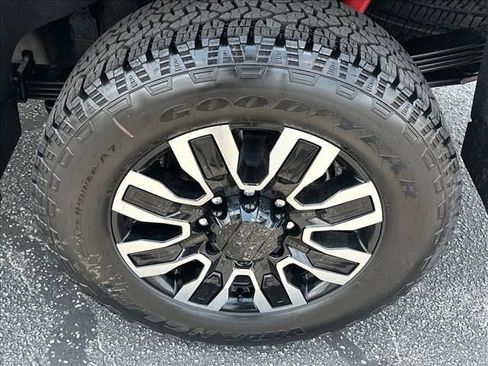 New 2026 GMC Sierra 2500 Denali Ultimate AWD/4WD image 17
