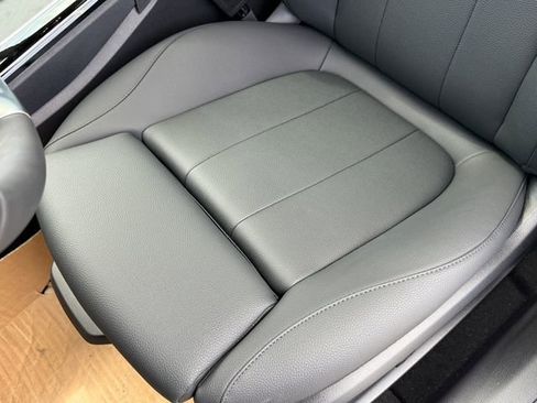 Certified 2025 Mercedes-Benz CLA 250 4MATIC image 10