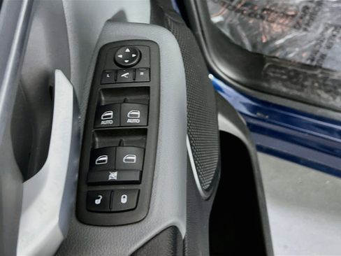 Used 2022 RAM 1500 Big Horn AWD/4WD image 17