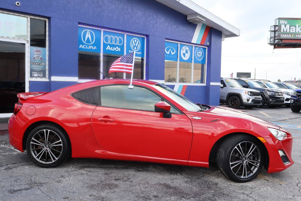 Used 2013 Scion FR-S RWD image 4
