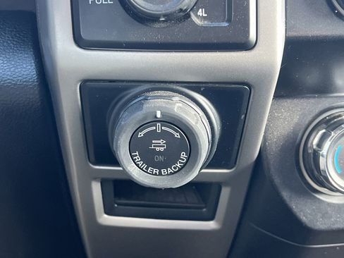 Used 2019 Ford F150 Lariat w/ Trailer Tow Package image 10