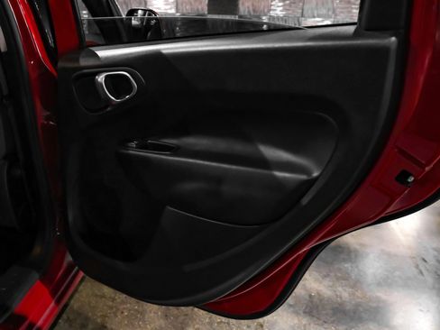 Used 2020 FIAT 500L Pop w/ Chrome Appearance Group FWD image 39