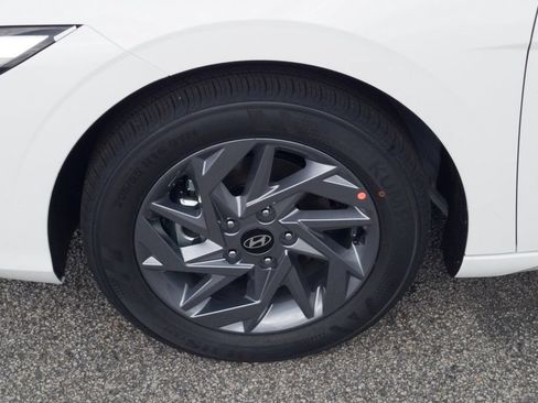 New 2026 Hyundai Elantra Hybrid FWD image 11