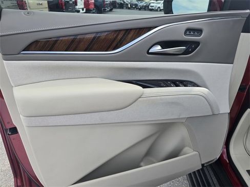 Used 2023 Cadillac Escalade Sport Platinum image 22