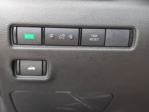 Used 2024 Nissan Sentra SV w/ All-Weather Package FWD image 24