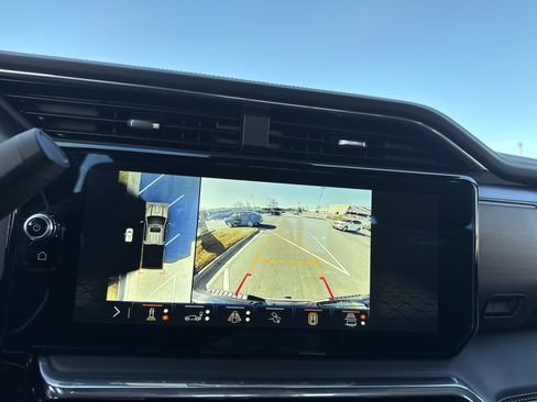 Used 2024 GMC Sierra 2500 Denali Ultimate image 25