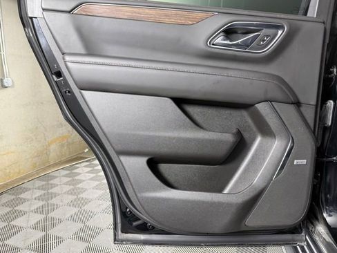 Used 2021 Chevrolet Tahoe High Country RWD image 18