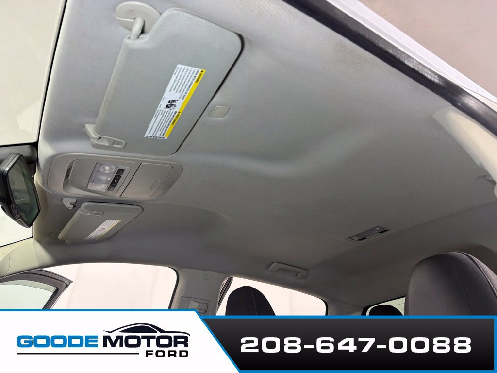 Used 2016 Chevrolet Colorado LT w/ LT Convenience Package RWD image 19