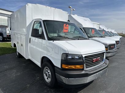 New 2025 GMC Savana 3500 w/ Power Convenience Package