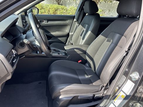 Used 2025 Honda Civic Sport image 15