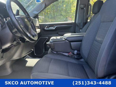 Used 2023 Chevrolet Silverado 1500 LT AWD/4WD image 11
