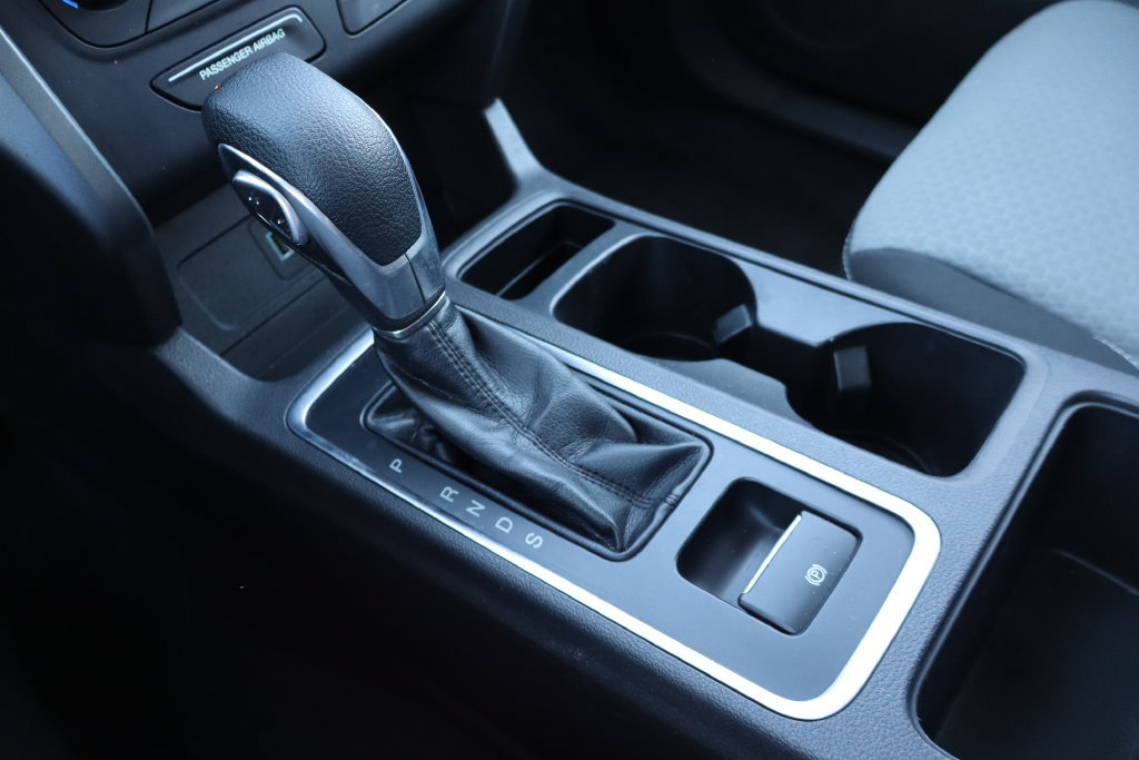 Used 2019 Ford Escape SE FWD image 12