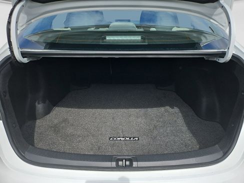 Used 2024 Toyota Corolla LE FWD image 13