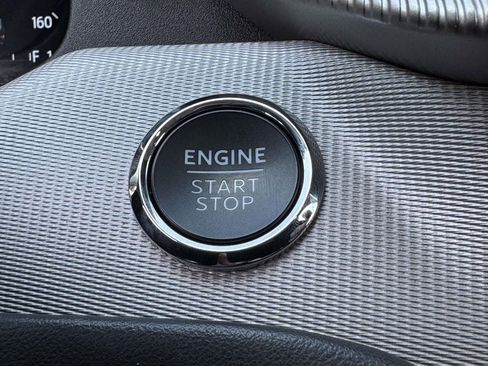 Used 2025 Ford Explorer Active RWD image 8