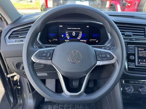 Used 2022 Volkswagen Tiguan S FWD image 18