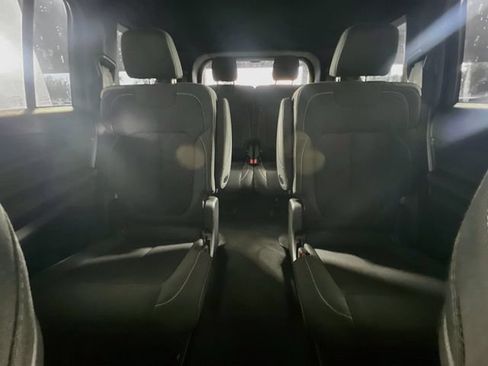 Used 2025 Jeep Grand Cherokee L Laredo RWD image 26