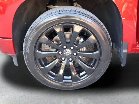 Used 2023 Chevrolet Silverado 1500 High Country w/ High Country Premium Package image 9