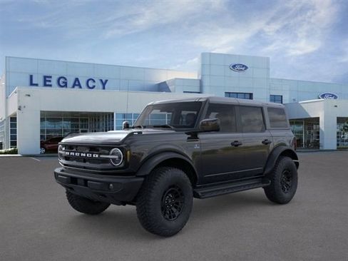 New 2026 Ford Bronco Outer Banks image 1