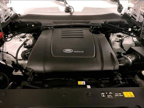 Certified 2025 Land Rover Defender 110 S image 9